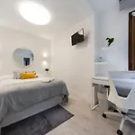 Vizcainos Away 4*