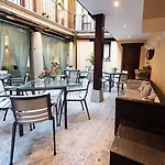 Vizcainos Away Vendégház 4*