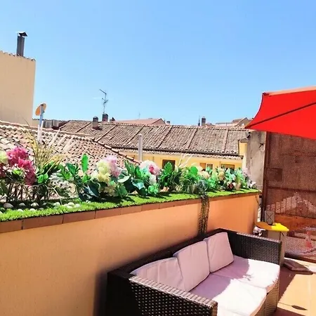 Vizcainos Away Guest house