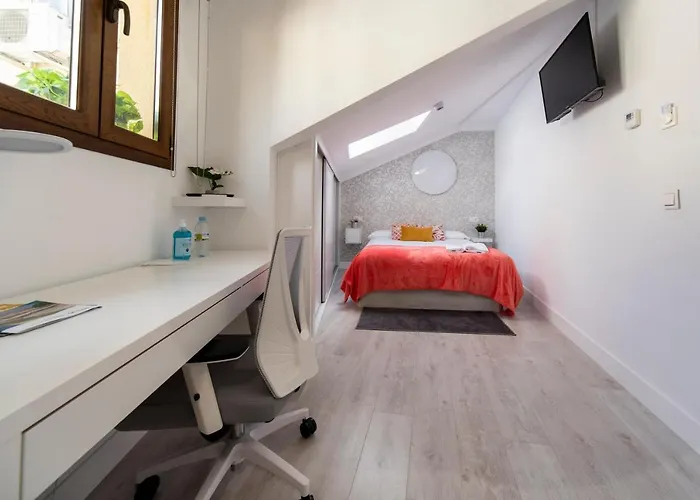 Vizcainos Away 4* Сеговия